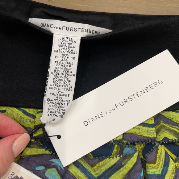 Diane von Furstenburg Gunita Printed Silk Skirt - Picture 2 of 6